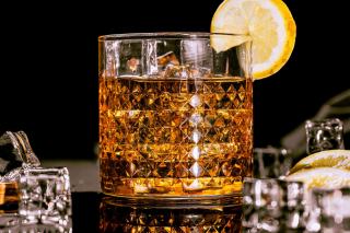 Scotch et whisky japonais : ce qui les sépare vraiment au verre