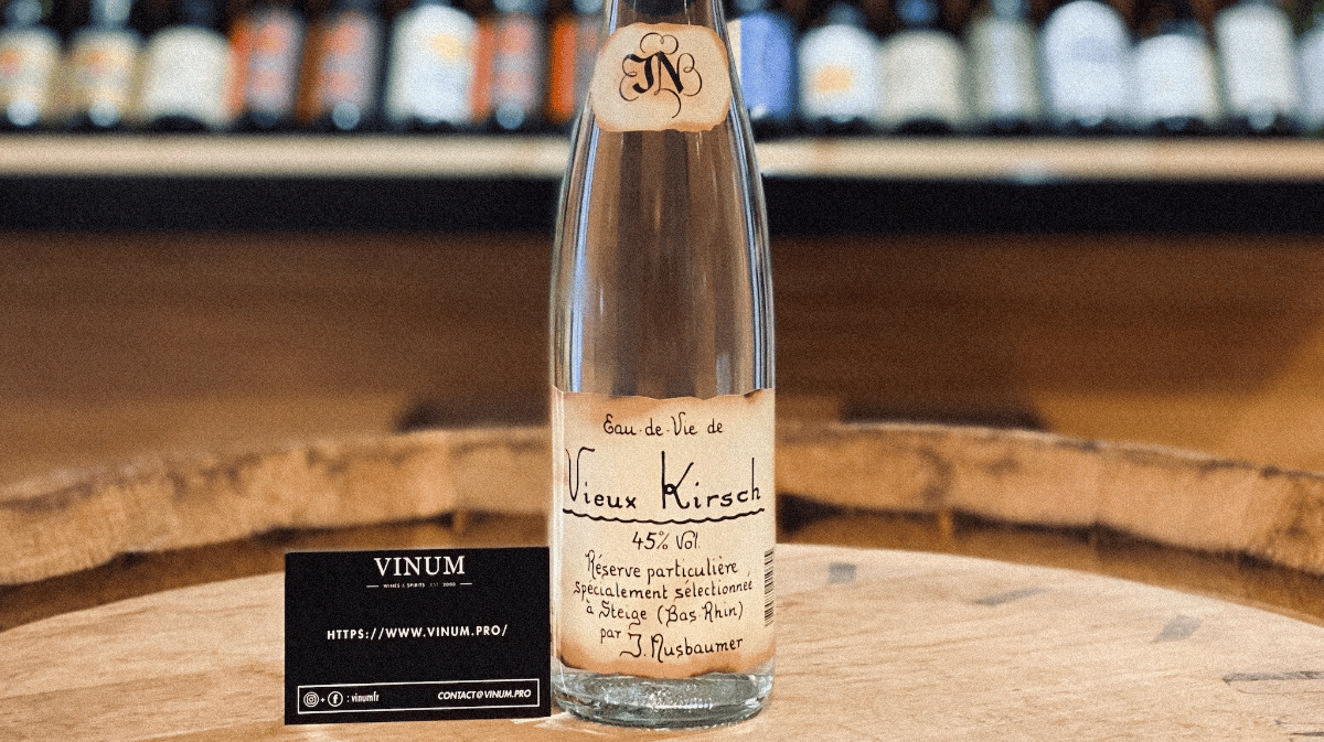 Le Kirsch, une eau-de-vie élaborée à partir de cerises